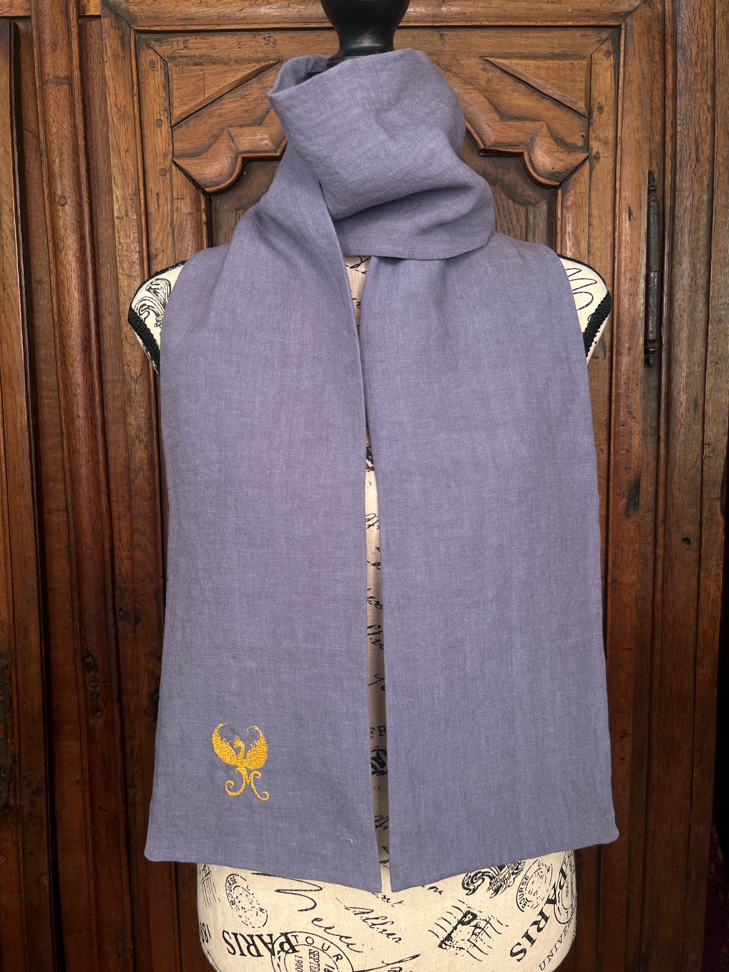La Masion de Phoenix Elegant Organic Linen Scarf in Heathered Lilac 67"x6.5"